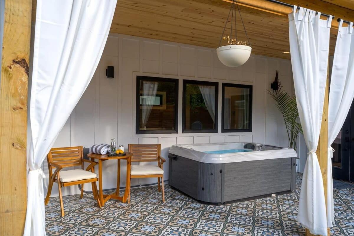 Petit Paradis Studio With Hot Tub Fredericksburg Buitenkant foto